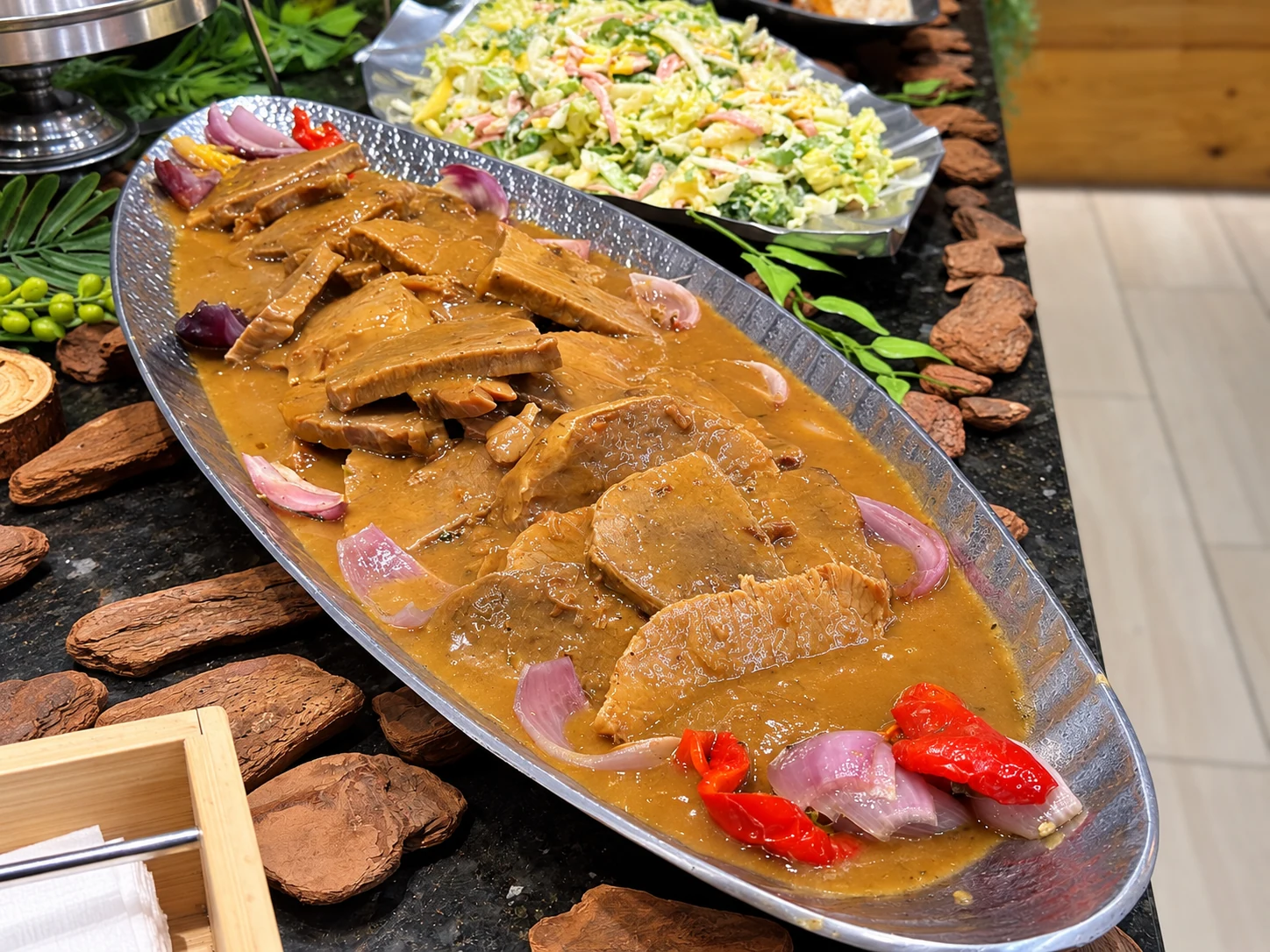 Lombo paulista ao molho de ervas — foto do Buffet André Melo